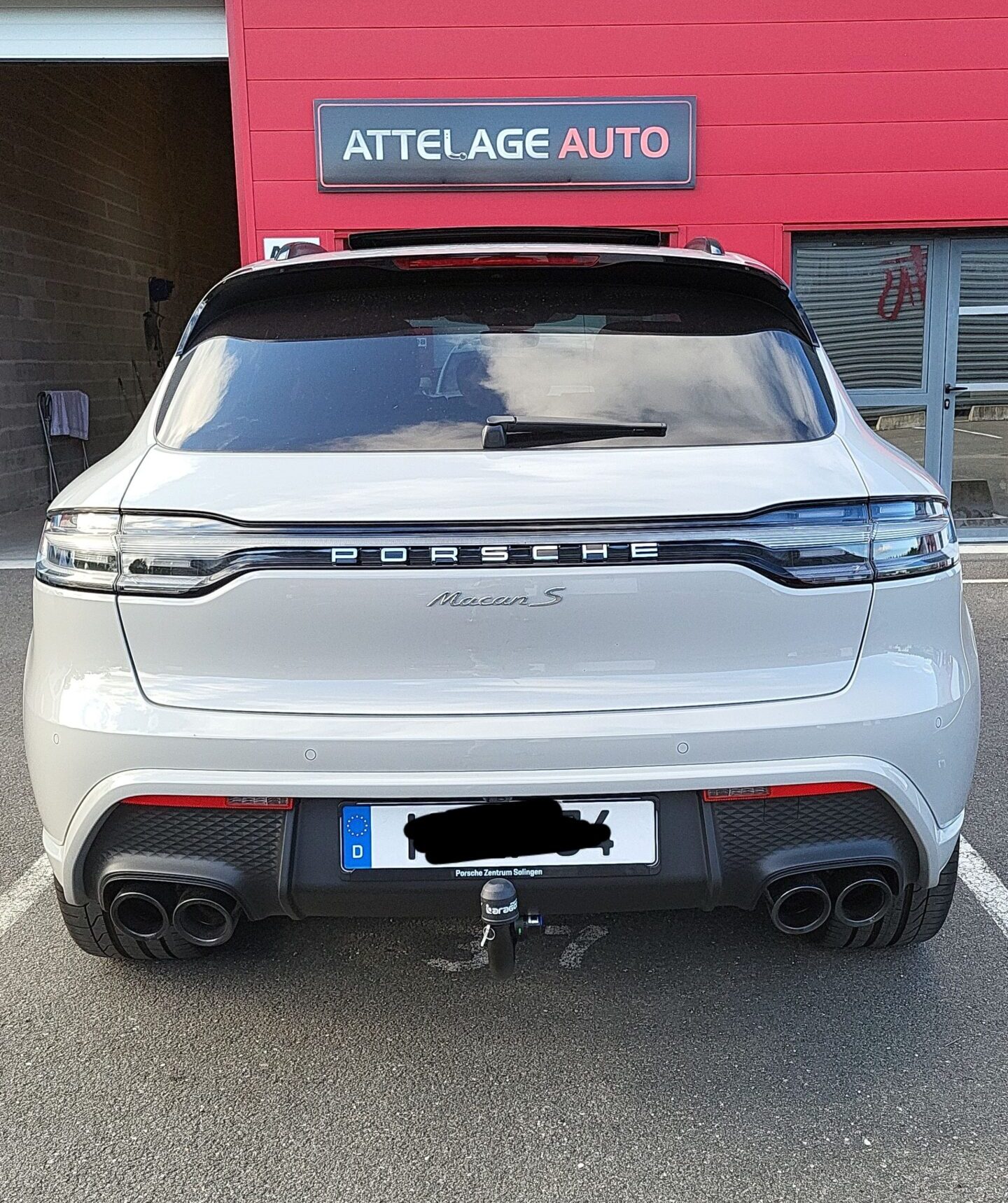 porsche attelage