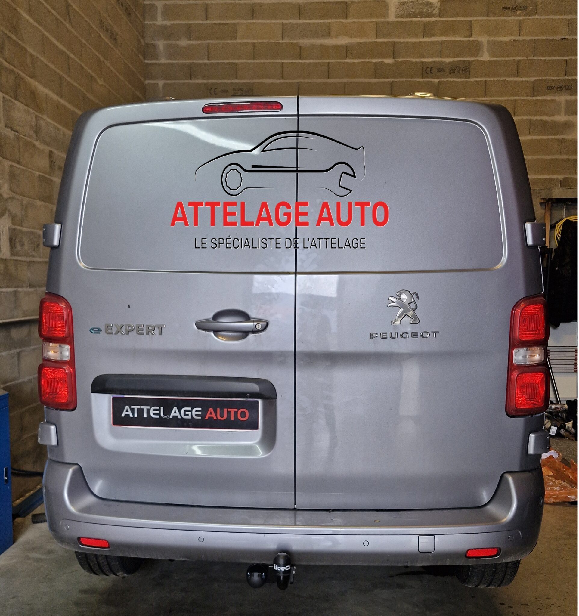 PEUGEOT EXPERT attelage auto, spécialiste de l'attelage